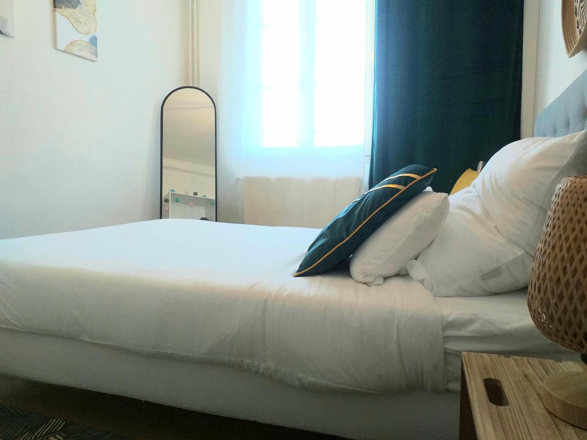 Le Tigre - Appartement Centre-Ville Au Calme, Parking Prive Bourges Luaran gambar